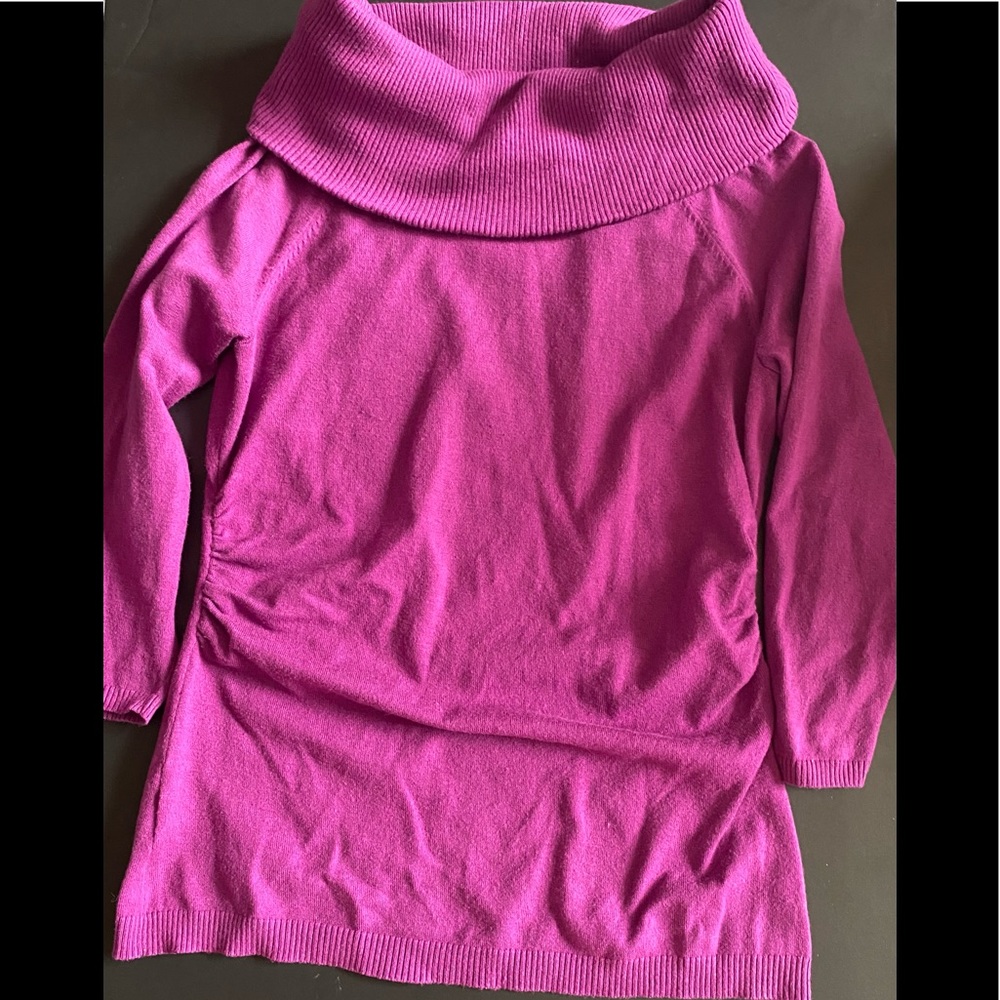 ANN TAYLOR cowl neck, 3/4 sleeve, side gathered sweater. Purple sz Small